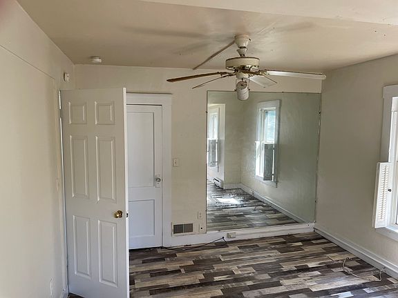 2nd image of 17 East Ave #2