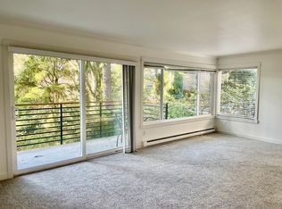 11525 Greenwood Ave N APT 202, Seattle, WA 98133