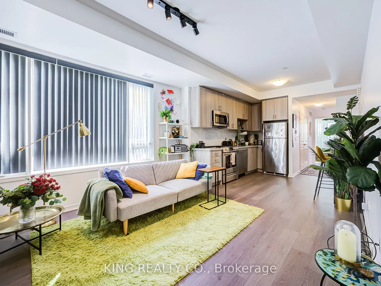 2 bed, $2,800 — Photo 2