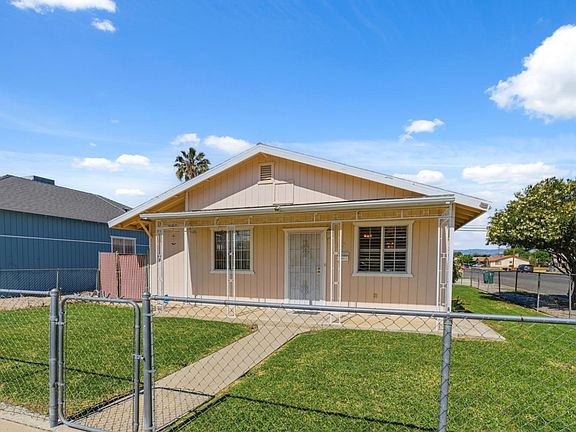 2nd image of 295 E Durian Ave