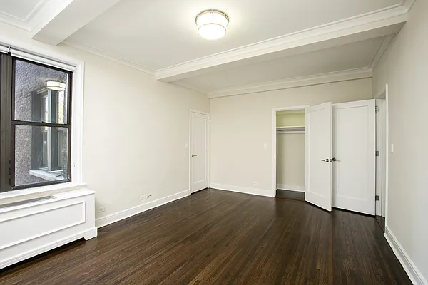 Rented by Stonehenge NYC LLC | media 9