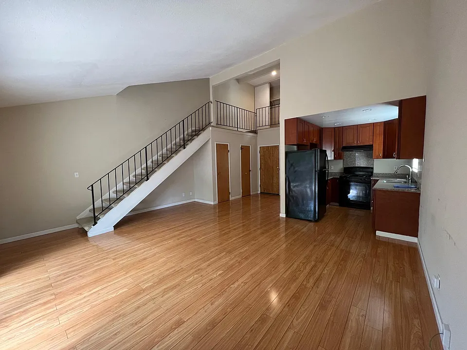 1865 Oak Park Blvd #1