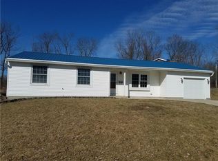 725 Heritage Dr, Bellefontaine, OH 43311