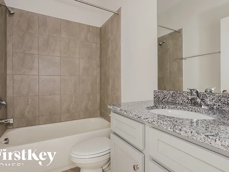 414 Reina Way — Photo 13