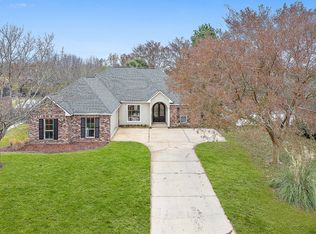 16065 Lakeside Ct, Prairieville, LA 70769