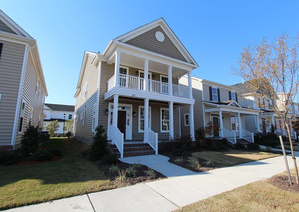 1st image of 207 Goldin Dr