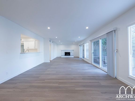 3rd image of 1355 Hilda Ave #1