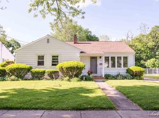 962 Vine St, Adrian, MI 49221