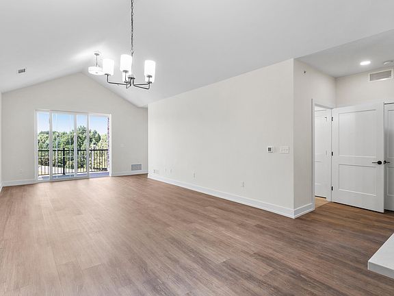 4th image of 200 Dunnwood Green Ln #301