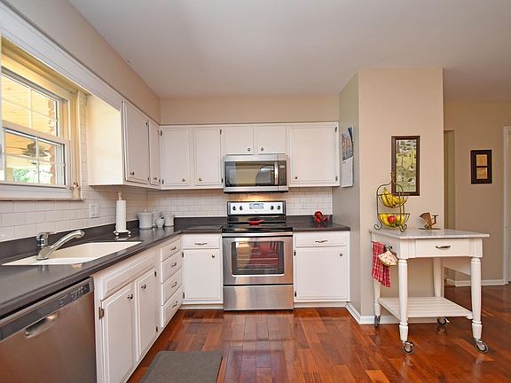 4th image of 9714 Placid Dr
