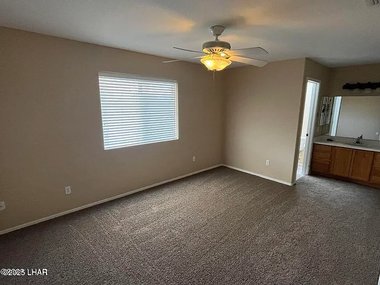 1990 Park Terrace Pl — Photo 12