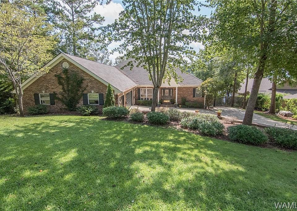 1st image of 15580 Beacon Point Dr
