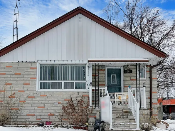 39 Coules Ct, Toronto, ON M8W 2N8