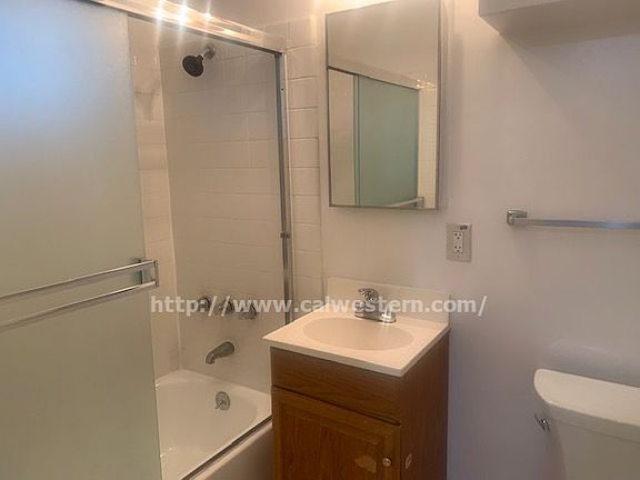 2nd image of 477 N 2nd St #1