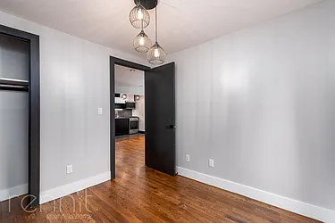 Rented by Rennit Inc.