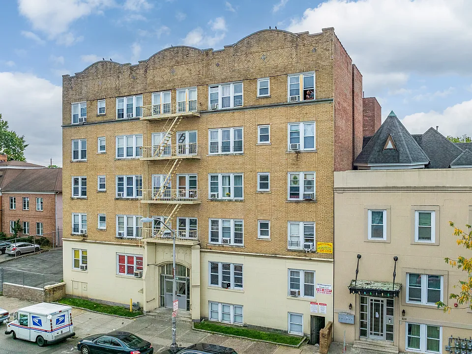 431 Broadway