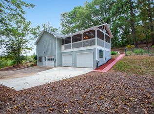 3733 Davis St, Suwanee, GA 30024