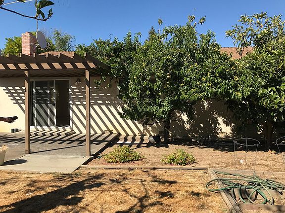 5th image of 1143 Kentwood Ave