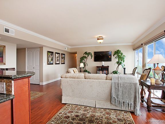 3rd image of 2620 2nd Ave Unit 6C
