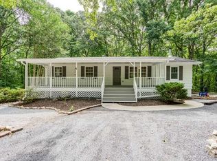 283 Seals Rd, Dallas, GA 30157