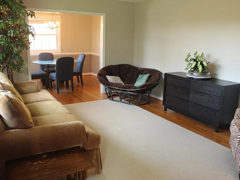 Woodlake Dr — Photo 3