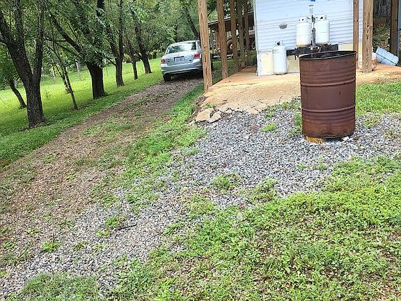 4th image of 444 Walkertown Rd #Old