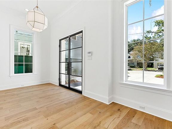 4th image of 125 Rosa Ave