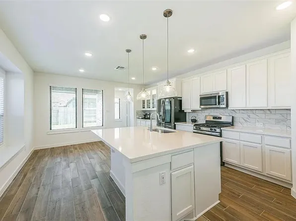 13029 Cobalt Cove Ct, La Marque, TX 77568