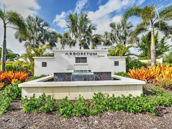 4713 Arboretum Cir #202, Naples, FL 34112