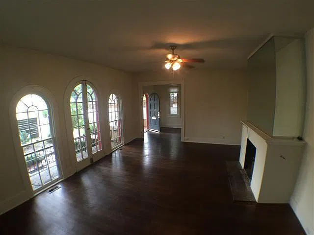 4 bed, 2.0 bath, 1708 sqft, $3,700 — Photo 4