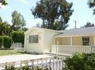 1050 Le Claire Pl, Los Angeles, CA 90019