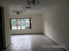 3rd image of 16 Laurel Oaks Cir