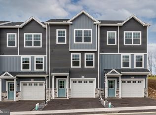 168 Highpoint Park Dr, Pleasant Gap, PA