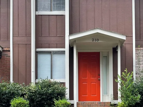 210 Candlebrook Dr, Enterprise, AL 36330