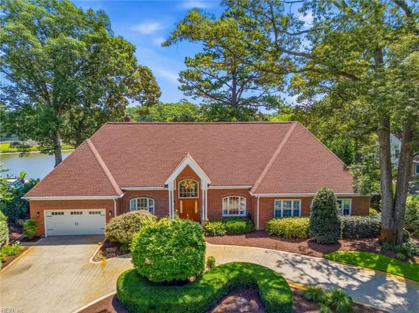 504 Sandy Valley Ct, Virginia Beach, VA 23452