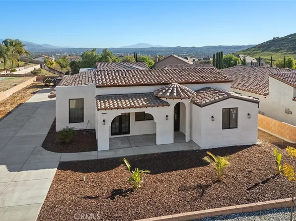 4479 Gilchrist Dr, Riverside, CA 92505