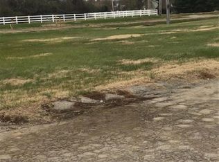 1516 Ram Ct, Fairview Heights, IL 62208