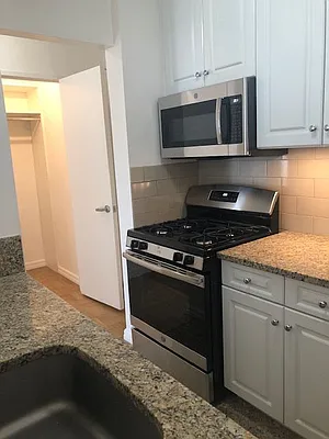 Rented by Jack Resnick & Sons | media 38