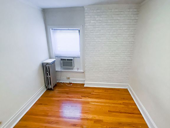 5th image of 2300 N Sheffield Ave #1004304