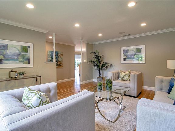4th image of 2070 Anthony Dr