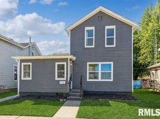 510 N 3rd St, Clinton, IA 52732