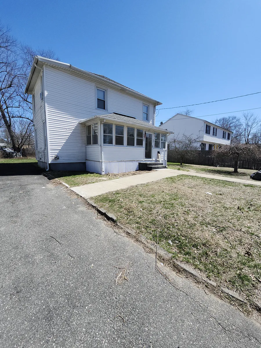Building Photo - 137 Cobb St