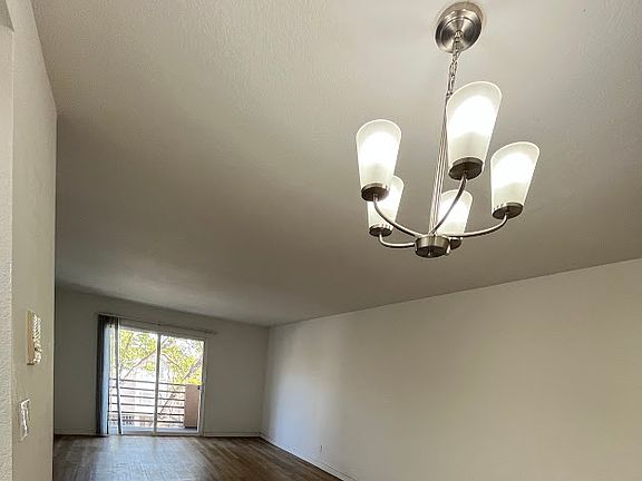 2nd image of 321-1 S 6th St #204