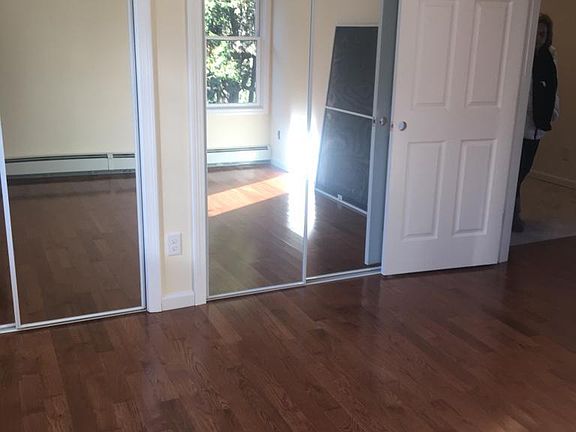5th image of 205 E Lake Blvd #B