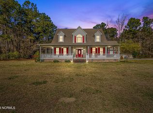 329 Barbee Rd, Richlands, NC 28574