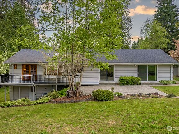 3rd image of 7004 Sehmel Drive NW