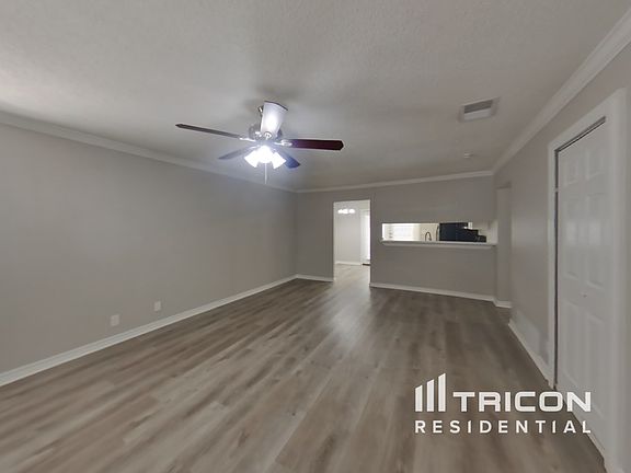 3rd image of 206 Royal Dr