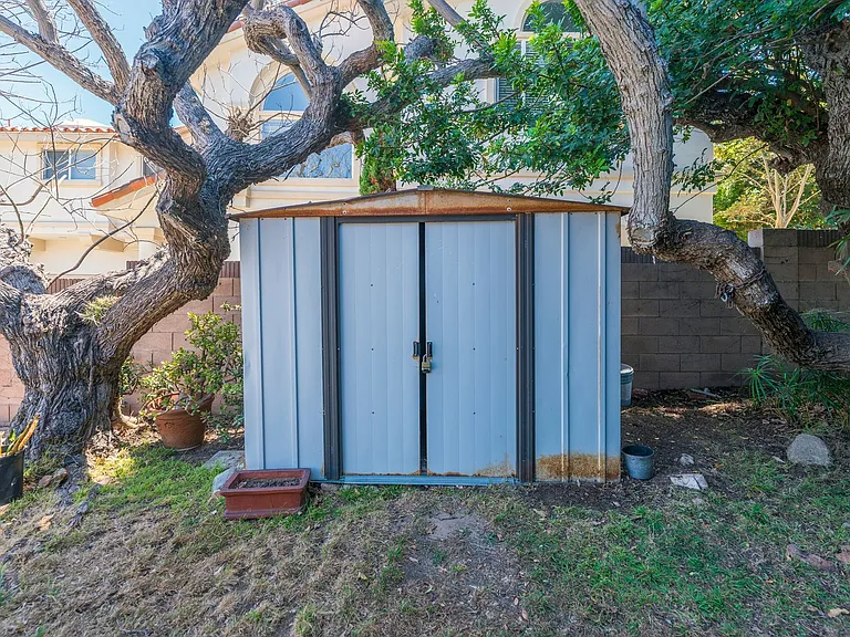1710 Marshallfield Ln #A — Photo 21