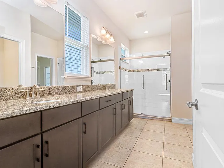 16325 Hyde Manor Dr — Photo 16