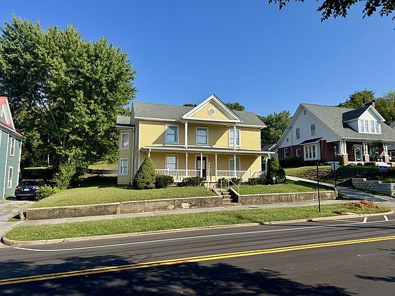 5th image of 301 W Valley St